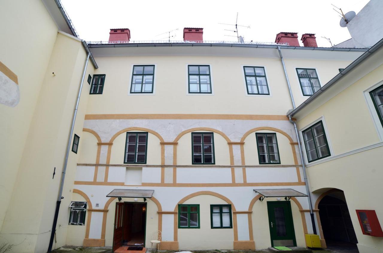 Baroque Apartment Zagreb Exterior photo