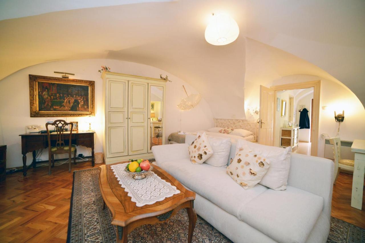 Baroque Apartment Zagreb Exterior photo