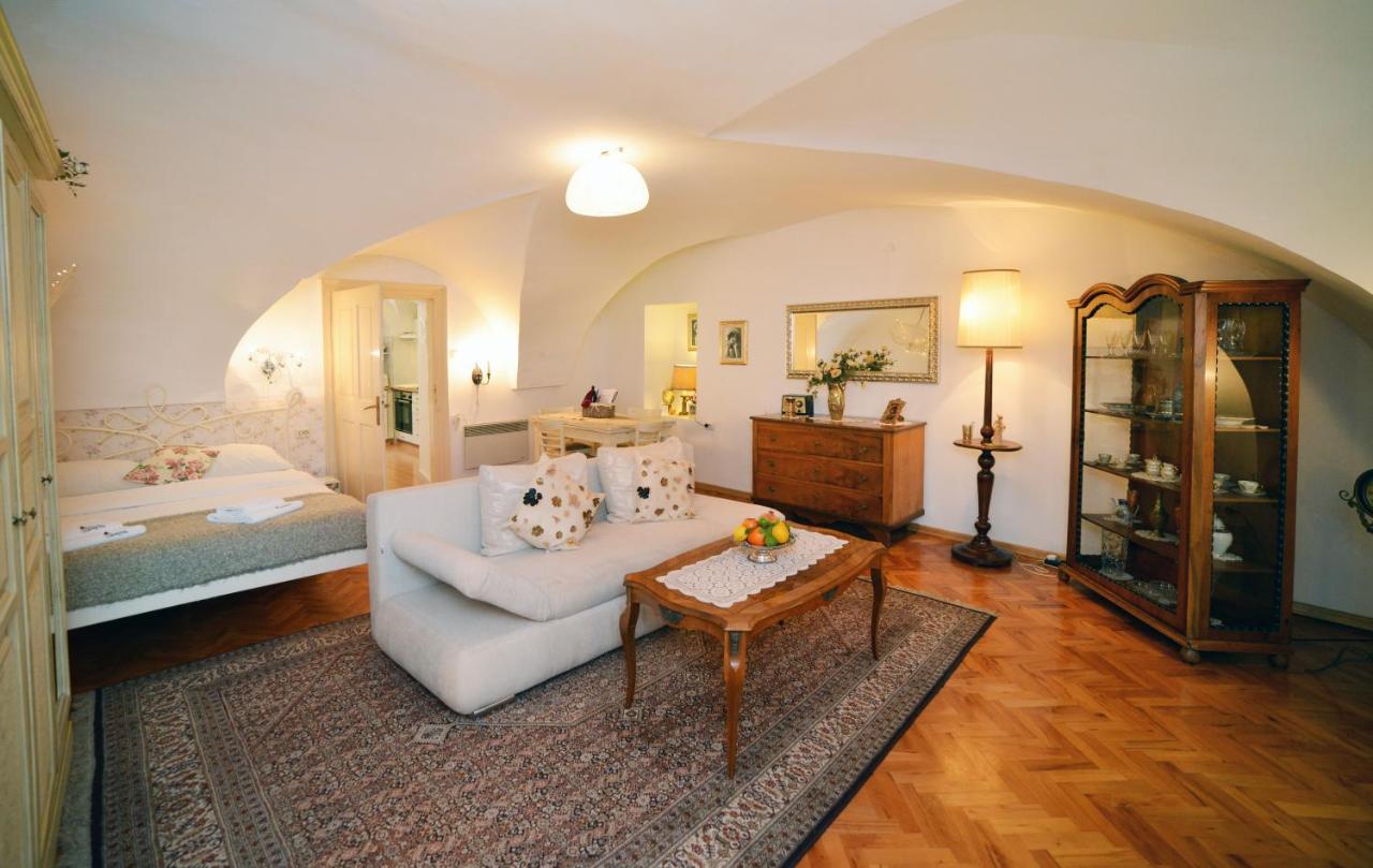 Baroque Apartment Zagreb Exterior photo
